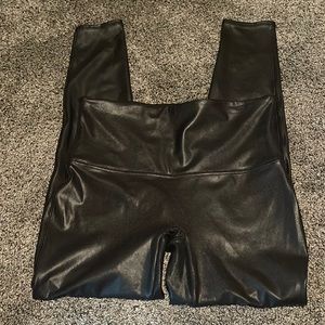 Spanx Faux Leather Leggings 🖤